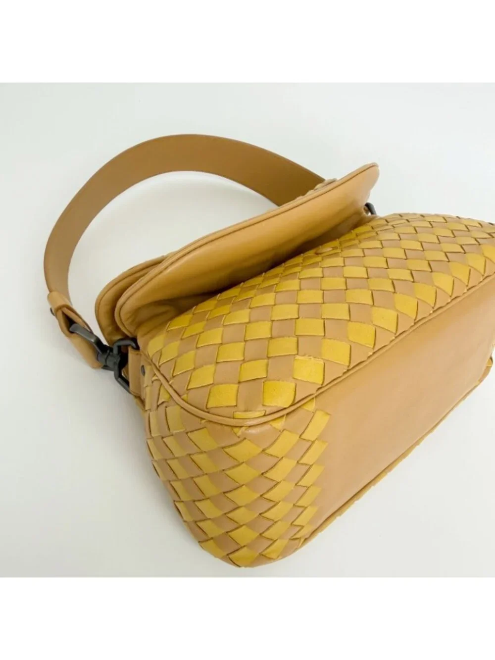 Bottega Veneta Intrecciato Flap Shoulder Bag Leather Yellow Camel Vintage
